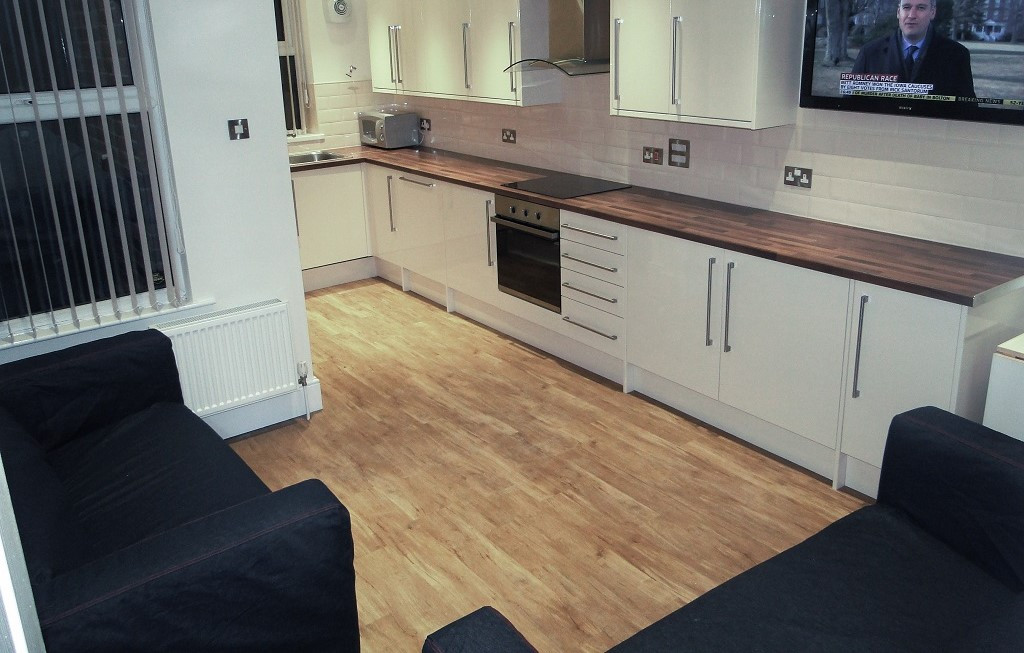 Kitchen/Lounge at 9 Bruce Road